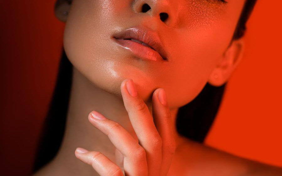 Skin Rejuvenation: How red light therapy helps you defy aging