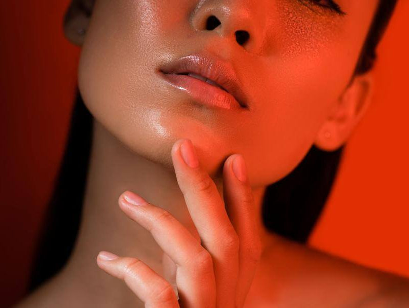 Skin Rejuvenation: How red light therapy helps you defy aging